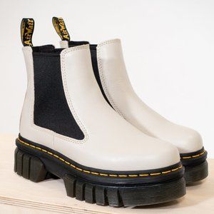*NEW* DOC MARTENS LEATHER PLATFORM CHELSEA BOOTS
